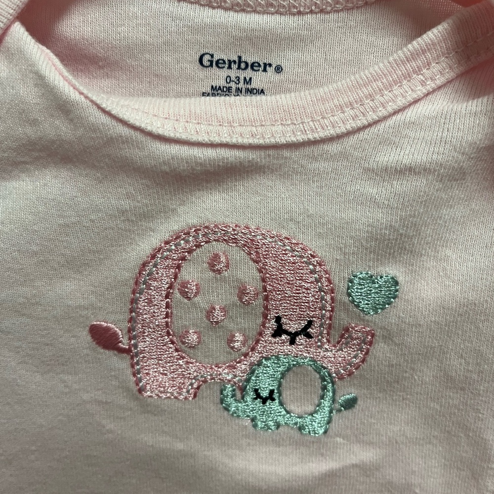Gerber Elephant 3 piece onesie set - Picture 9 of 10